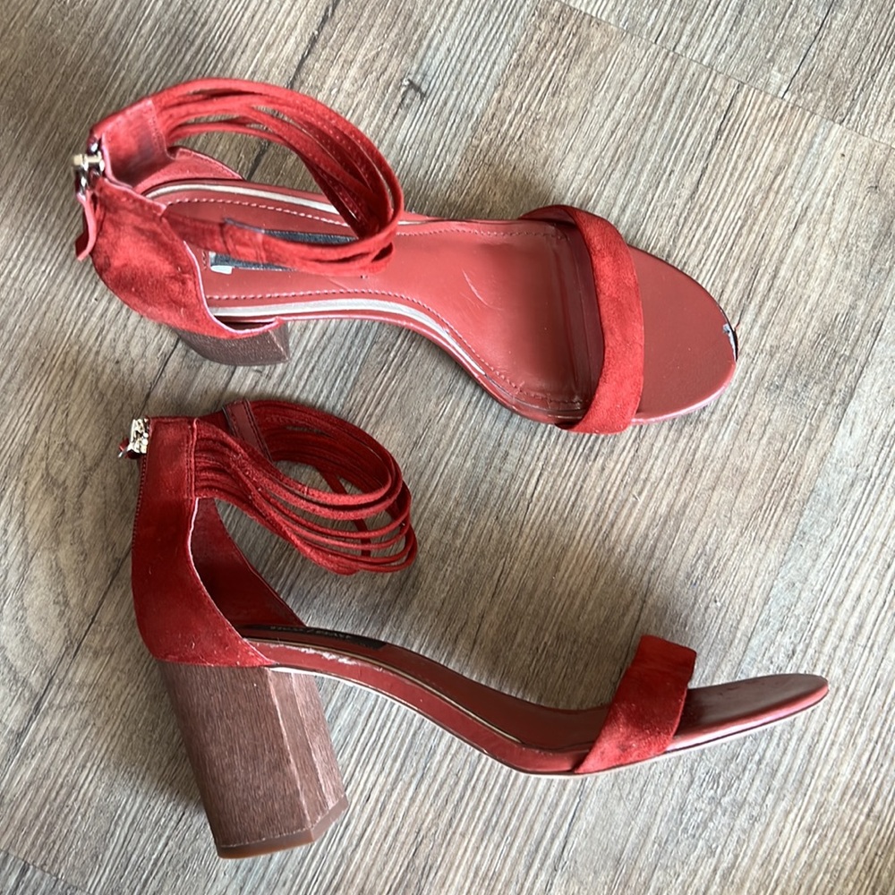 White House Black Market Women's Size 8 Margot Rust Suede Open Toe Sandals